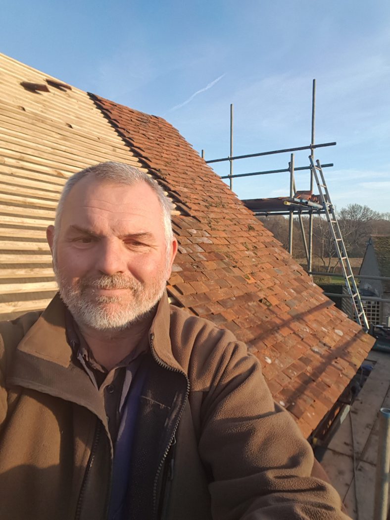 Skilled roofer - Surrey, Sussex, London